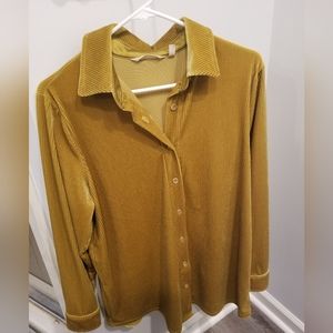 Soft surroundings amber green velvet textured boyfriend shirt size Medium